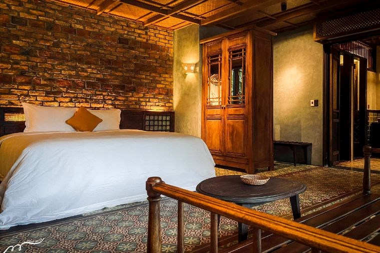 Mountain Verandah Chamber